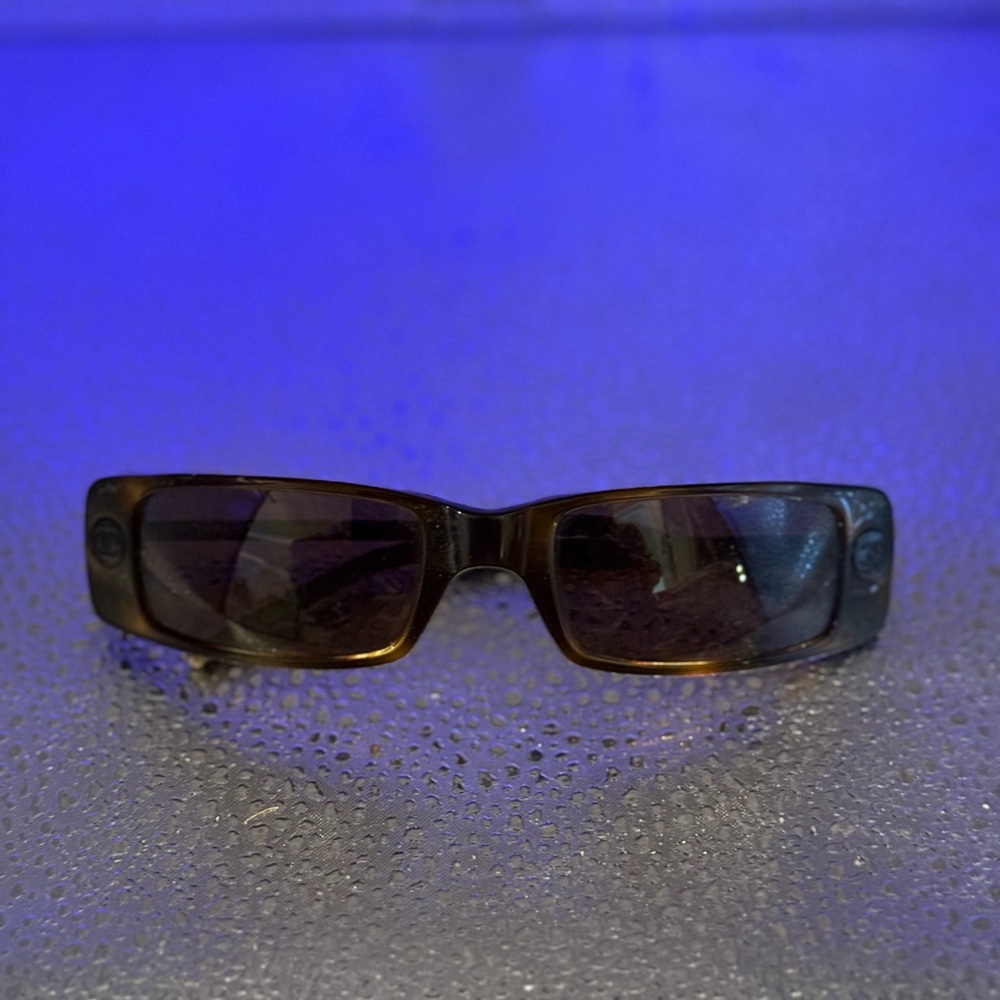 CHANEL Brown Sunglasses